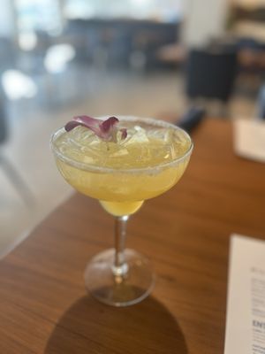 Klassics Kitchen + Cocktails by null