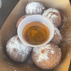 Bobs Off Square Bar & Grill - Powder covered baguettes with honey!