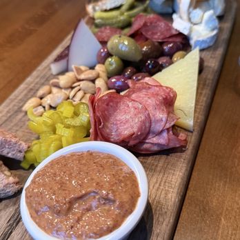 Ella Elli - Combination of meats, cheese, and accompaniments - Wine Bars Near Me - Chicago, Illinois