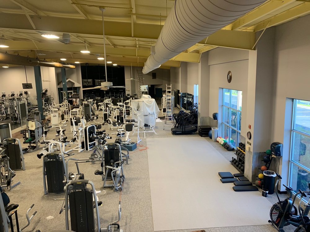 GOLD’S GYM Updated August 2024 17 Photos & 65 Reviews 4126