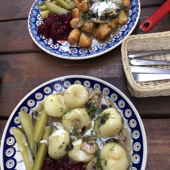 Kurna Chata - Klucky ślaskie with mushroom sauce - Polish Near Me - Wrocław, DS