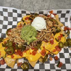 Taco Chinoz - Chicken nachos.