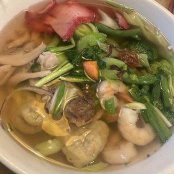 Pho Bac Hoa Viet - Wor Won Ton Soup - Vietnamese Near Me - Sacramento, California Pho Bac Hoa Viet - Wor Won Ton Soup - Vietnamese Near Me - Sacramento, California