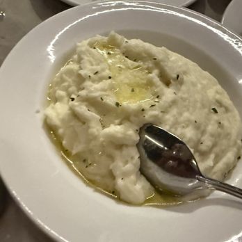 The Cutlery - Mashed potatoes - Steakhouses Near Me - Honolulu, Hawaii