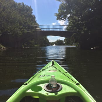 Paddle Boston: Cambridge at Kendall Sq. - Rafting/Kayaking Near Me - Cambridge, Massachusetts Paddle Boston: Cambridge at Kendall Sq. - Rafting/Kayaking Near Me - Cambridge, Massachusetts