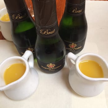 Alana's Cafe - Mimosas! - Breakfast & Brunch Near Me - Burlingame, California Alana's Cafe - Mimosas! - Breakfast & Brunch Near Me - Burlingame, California