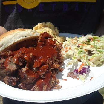 Full Belly BBQ - Caterers Near Me