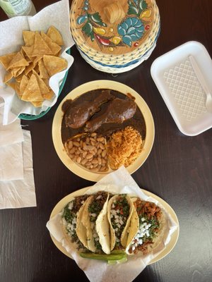 Mi Oaxaca Deli by null