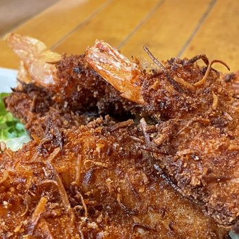 Benchmark Eatery - 5 Coconut Shrimp - New American Near Me - Santa Barbara, California