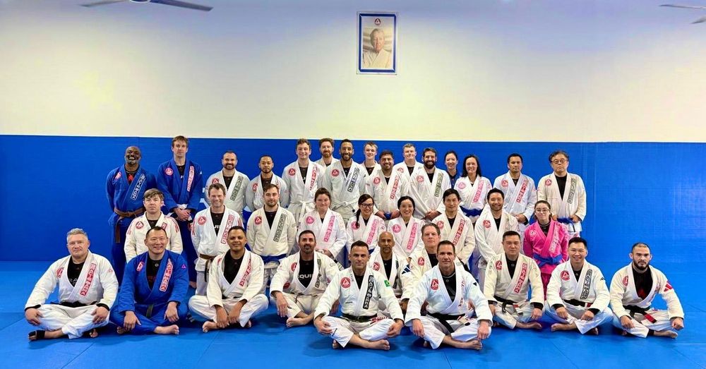 Gracie Barra Sorrento Valley Logo