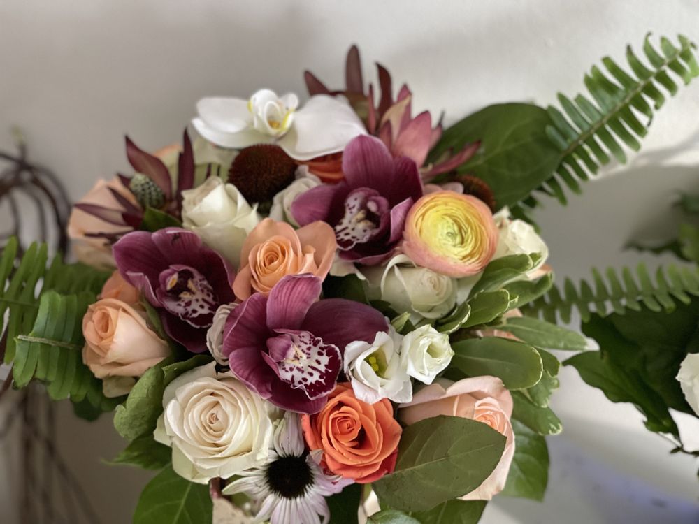 WEYMOUTH FLOWERS Updated August 2024 101 Photos 99 B Bridge St