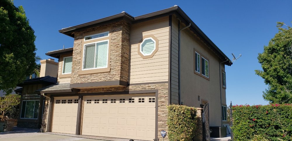 Slide of Bo's Gutter Pros