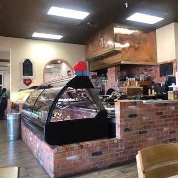 Baklovah Bakery - Deserts and more amazing deserts! - Desserts Near Me - San Antonio, Texas