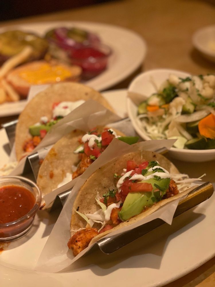 The Cheesecake Factory, Woodbridge Roadtrippers