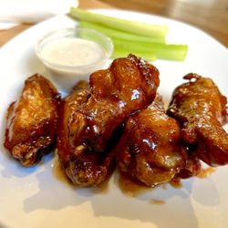 SideBar - $5 happy hour honey sriracha wings