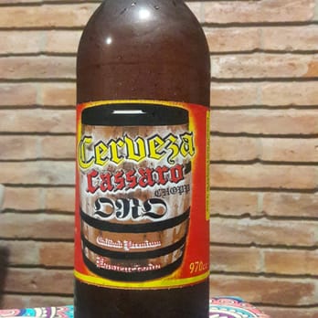 Cholo's Pizzas - Cerveza artesanal. El envase no te invita a tomarla.... pero zafa. .. - Pizza Near Me - Rosario, S