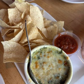Applebee's Grill + Bar - Spinach & Artichoke Dip - American Near Me - Plainfield, Indiana