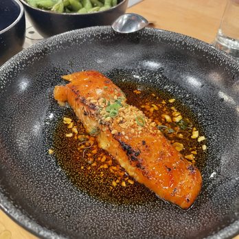 Nami Kaze - Salmon with spicy peanut sauce - Japanese Near Me - Honolulu, Hawaii Nami Kaze - Salmon with spicy peanut sauce - Japanese Near Me - Honolulu, Hawaii
