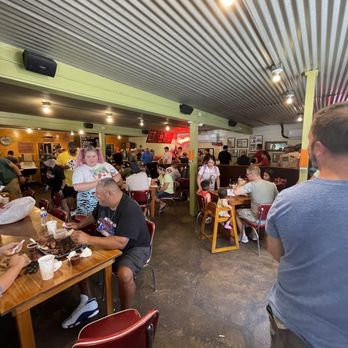 Franklin Barbecue - Large inside seating area - Barbeque Near Me - Austin, Texas