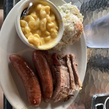 The County Line - Marble 2nd Cut Brisket, and sausage Platter with Mac and cheese and potato salad - Barbeque Near Me - Austin, Texas