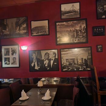 Moxie - Wall - New American Near Me - Sacramento, California