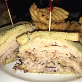 24 Seconds - Sports Bars Near Me - Berkley, Michigan