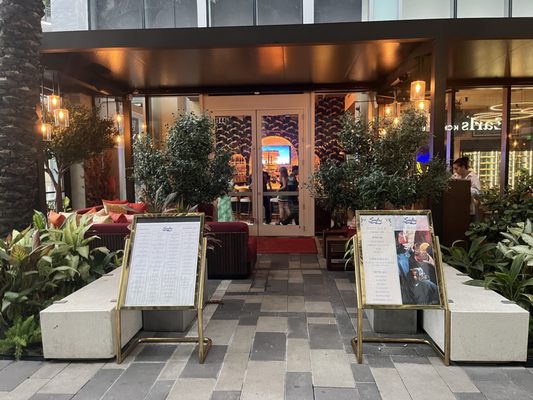 Serafina Downtown Miami | Italian Restaurant & Wine Bar by null