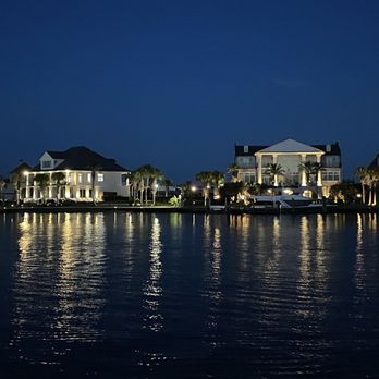 Tchefuncte’s - Cocktail Bars Near Me - Madisonville, Louisiana