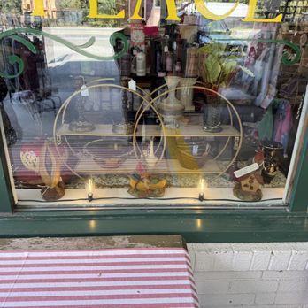 WANDA'S PLACE CONSIGNMENT - Fenton and more! - Used, Vintage & Consignment Near Me - Lexington, North Carolina