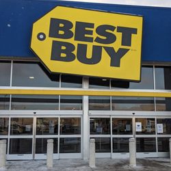 Best Buy - Outside the front of the store & the front entrance. January 2022