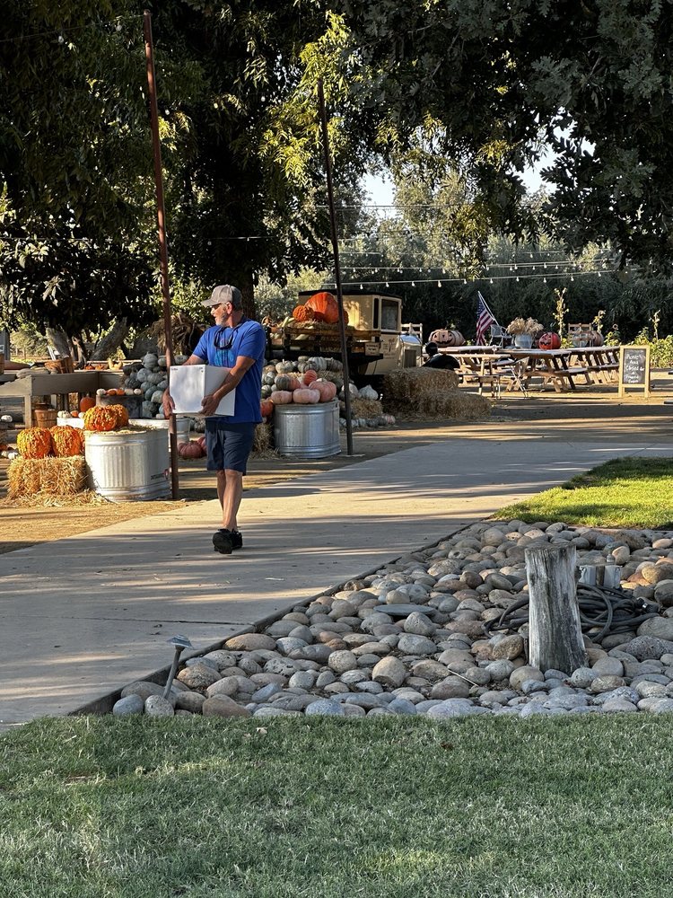 Social spots from Vista Ranch and Cellars
