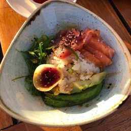 Poke cup Poke cup