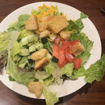 LongHorn Steakhouse - The nice delicious salad that was prepared with my meal. I got the champagne vinaigrette dressing so delicious. - Barbeque Near Me - Avon, Ohio LongHorn Steakhouse - The nice delicious salad that was prepared with my meal. I got the champagne vinaigrette dressing so delicious. - Barbeque Near Me - Avon, Ohio