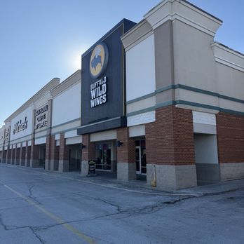 Buffalo Wild Wings - Outside of this joint - American Near Me - Indianapolis, Indiana