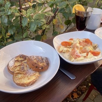 Anja’s - German French toast and porridge - German Near Me - Berkeley, California