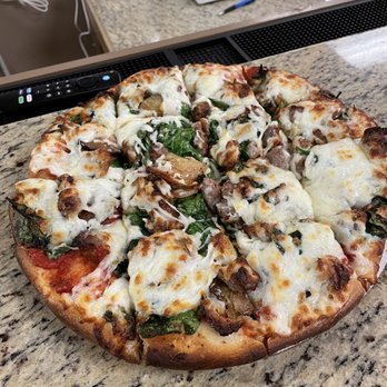 Pinellas Pizzeria - Spinach Specialty Pizza - Pizza Near Me - Largo, Florida Pinellas Pizzeria - Spinach Specialty Pizza - Pizza Near Me - Largo, Florida
