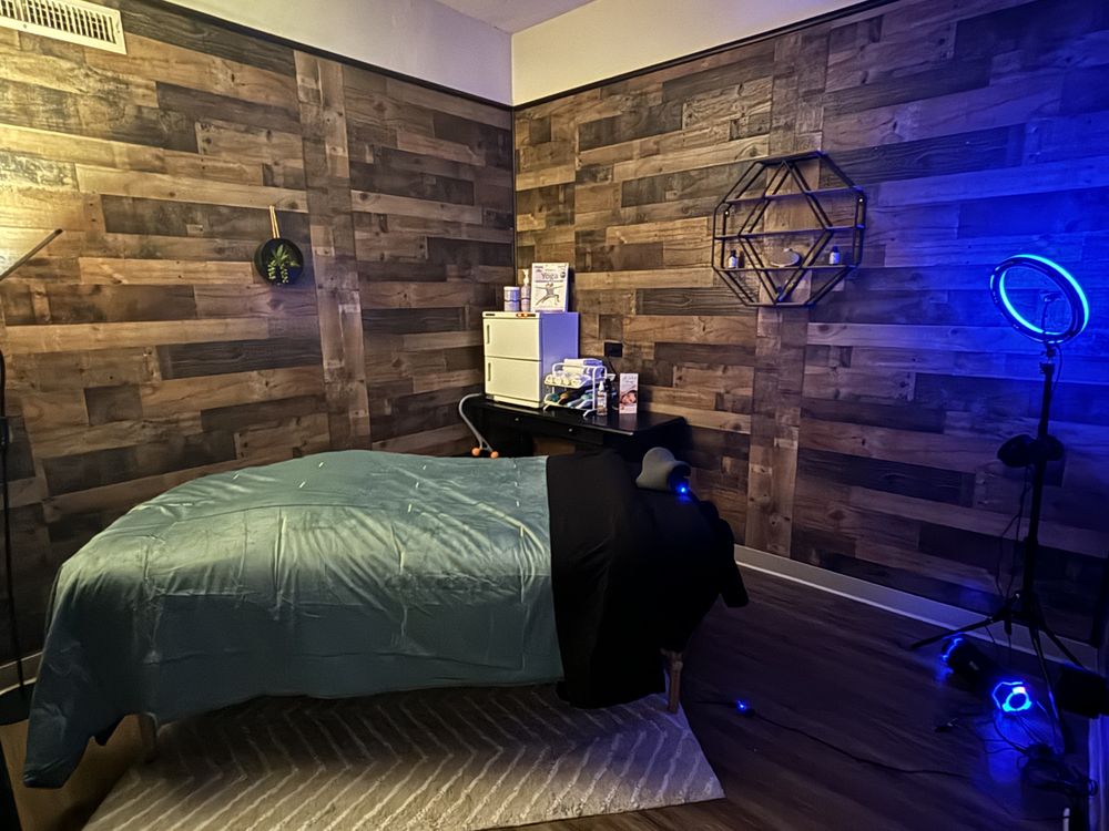 Social spots from A Touch Of Heavyn