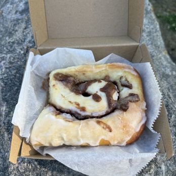 Co-Dough - Sourdough Cinnamon Roll - Bakeries Near Me - Newport, Rhode Island