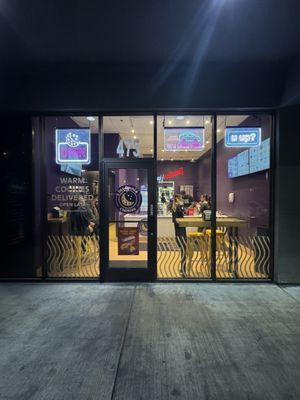 Insomnia Cookies by null