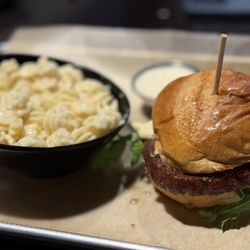 Curd Burger w/ Mac & Cheese