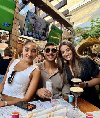 Paradise Park | Pizza & Patio by null