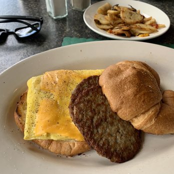 C.J. Cannon's - Croissant sandwich - American Near Me - Vero Beach, Florida