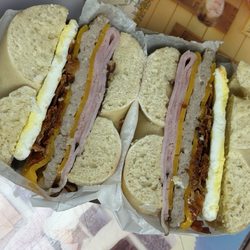 Bloomington Bagel Company - Yummy bagel