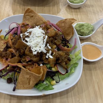 La Fiesta Latina - Burrito bowl with chorizo con papas with a side of guac and chipotle sauce - Mexican Near Me - Ottawa, Ontario La Fiesta Latina - Burrito bowl with chorizo con papas with a side of guac and chipotle sauce - Mexican Near Me - Ottawa, Ontario