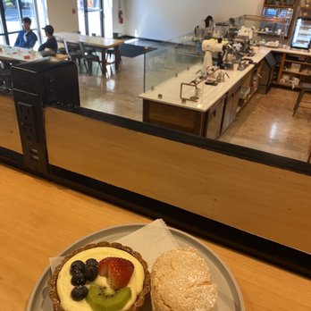 Foundation Coffee Roasters - Fruit tart - Coffee Roasteries Near Me - Fairfax, Virginia Foundation Coffee Roasters - Fruit tart - Coffee Roasteries Near Me - Fairfax, Virginia