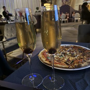Varia - Champagne cocktail - Italian Near Me - Norfolk, Virginia