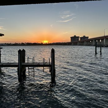 Grille Riverview - Sunset - Seafood Near Me - New Smyrna Beach, Florida