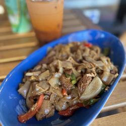 Hug Thai Express - Drunken Noodle - mock duck