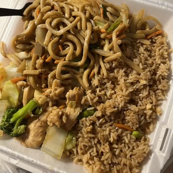Little Szechuan - D7. Chicken with Mixed Veggies Dinner - Szechuan Near Me - Tempe, Arizona Little Szechuan - D7. Chicken with Mixed Veggies Dinner - Szechuan Near Me - Tempe, Arizona
