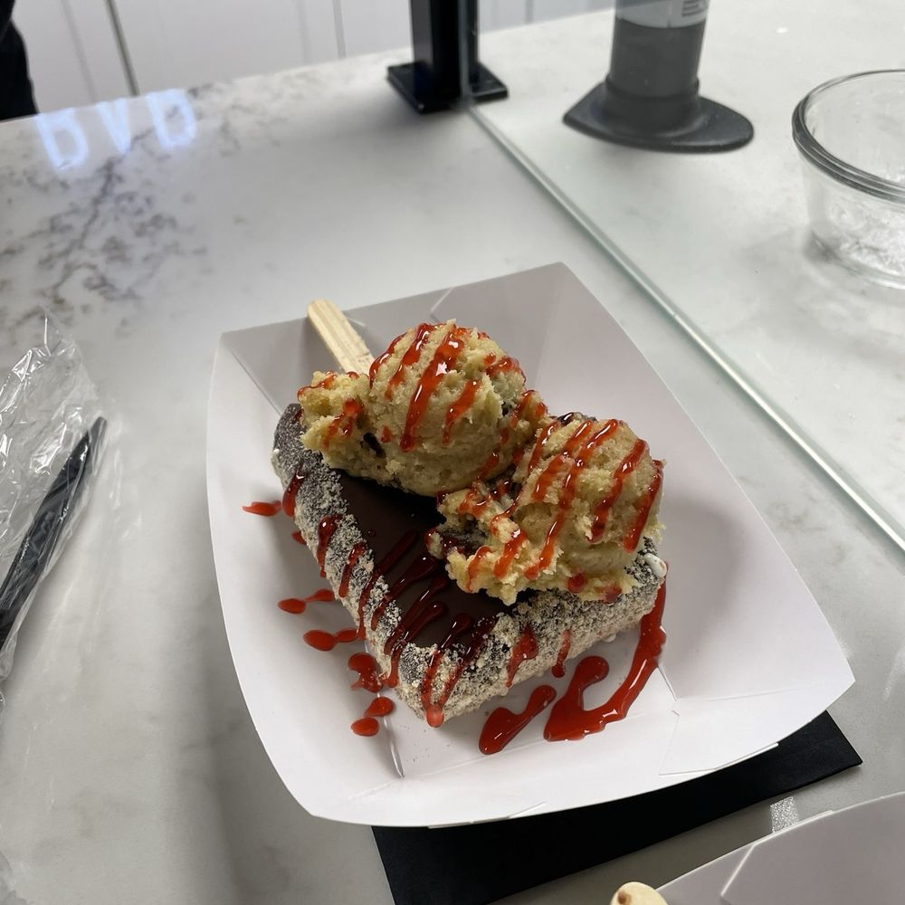 Luxe Bar - Ice Cream & Frozen Yogurt Near Me Luxe Bar - Ice Cream & Frozen Yogurt Near Me